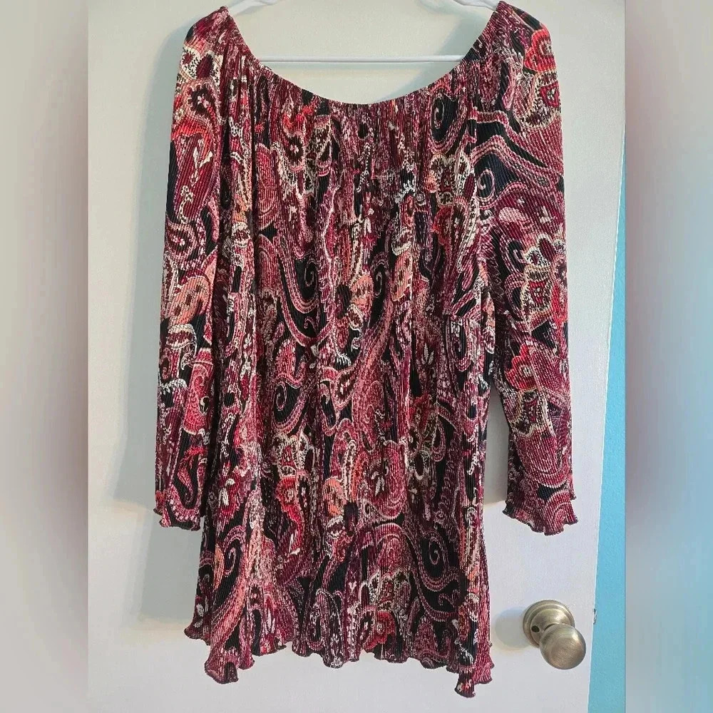 Catherines Floral Paisley Top Size 1X